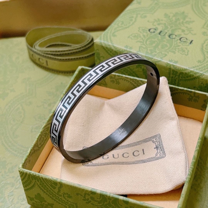 Gvc*1 bracelets